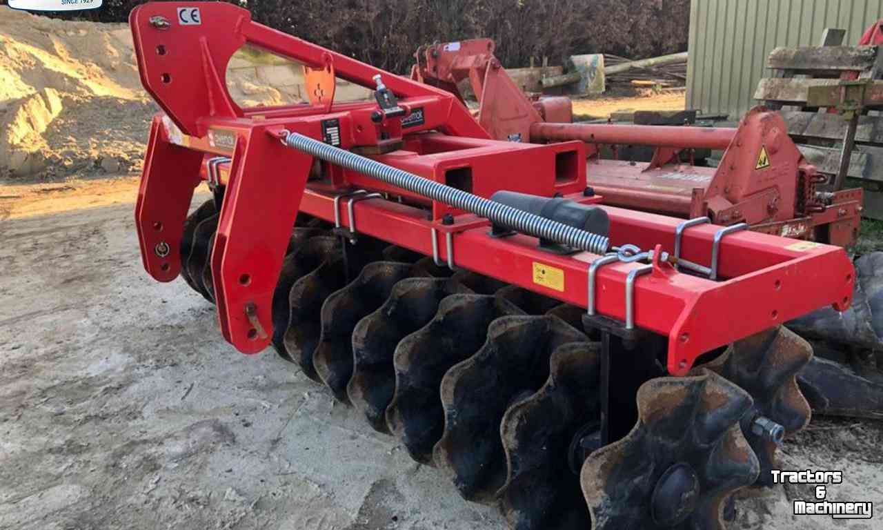 Disc harrow Awemak Cezar CFT3 Schijveneg