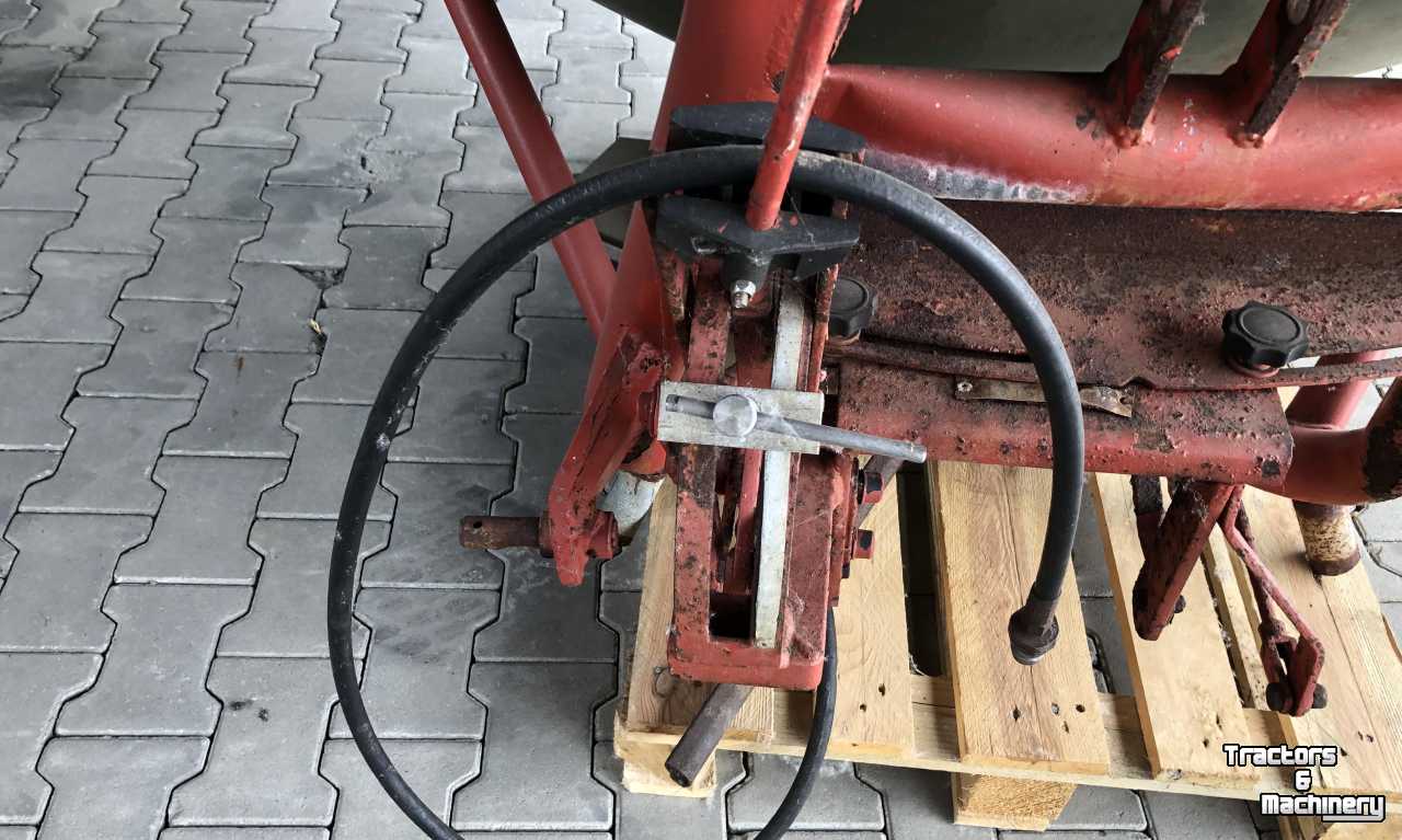 Fertilizer spreader Trioliet Kunstmeststrooier