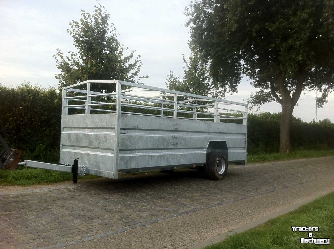 Livestock trailer Heuvelmans 6VWH6025  veewagen 6 en 7 mtr uit voorraad