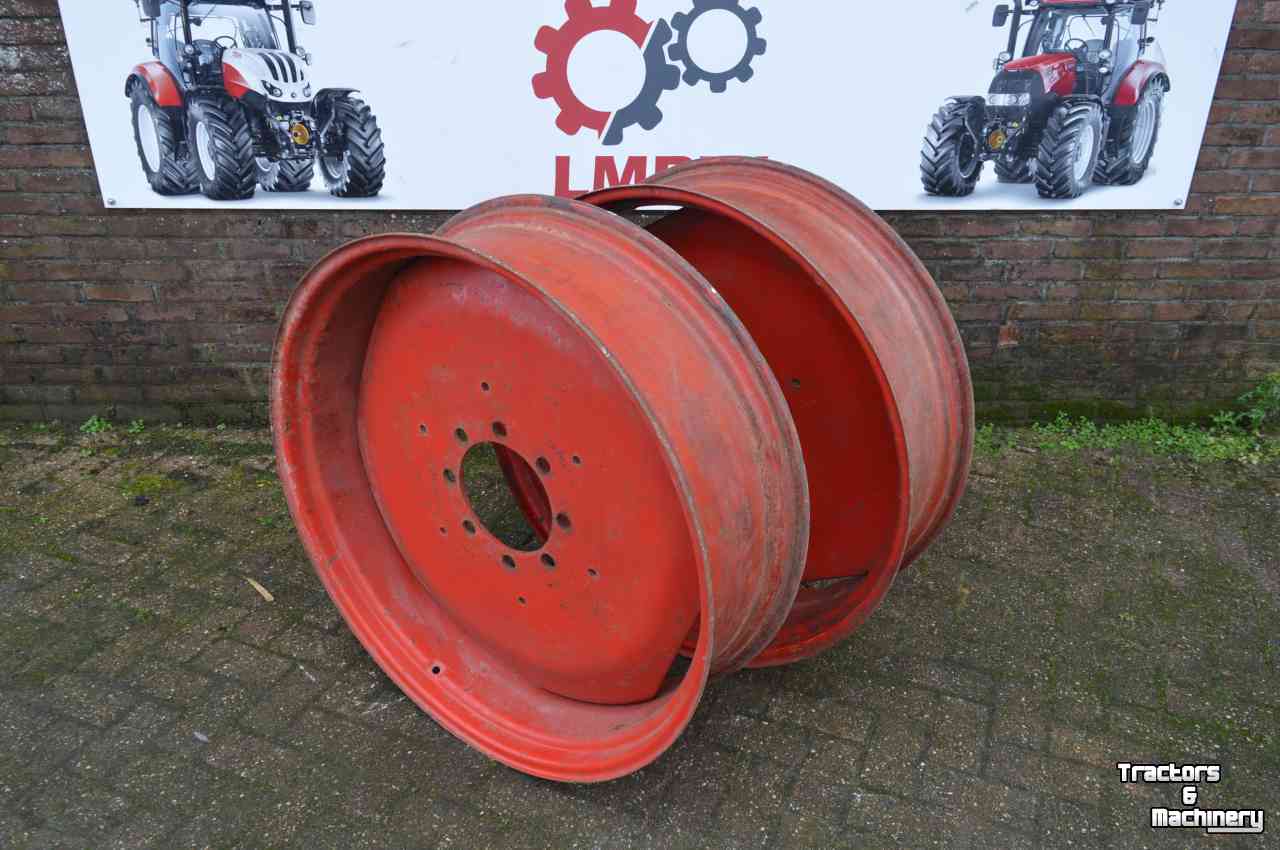 Wheels, Tyres, Rims & Dual spacers Fendt w11x38