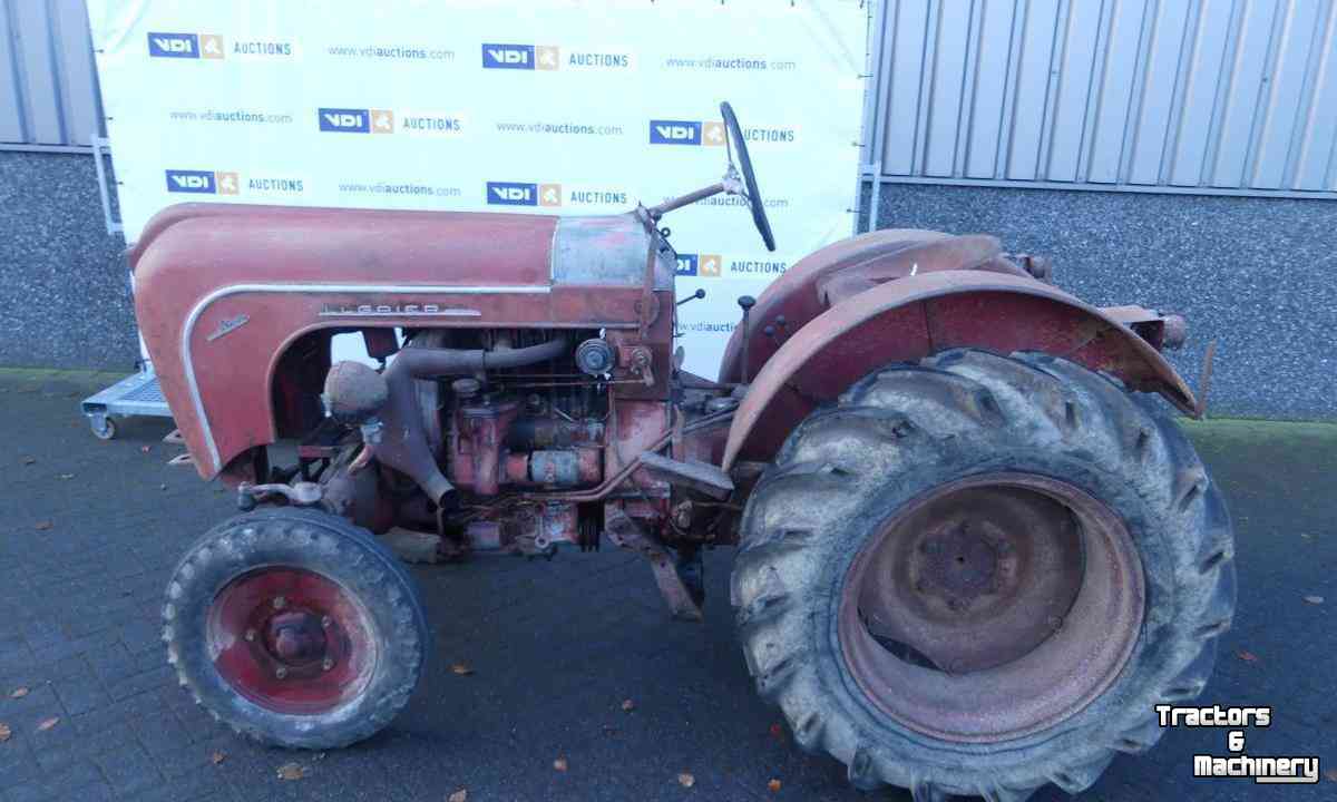 Oldtimers Porsche Allgaier Porsche Vinyard AP 22 Tractor Oldtimer