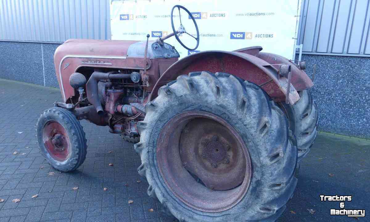 Oldtimers Porsche Allgaier Porsche Vinyard AP 22 Tractor Oldtimer