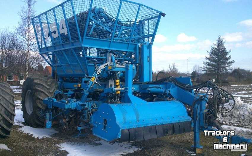 Sugar beet harvester Edenhall 754 Verstek bunkerrooier