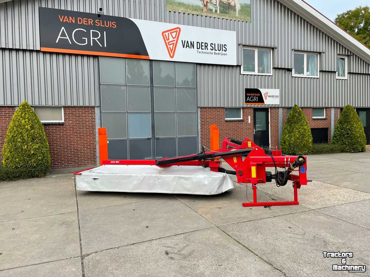 Mower Lely 320 MC Achtermaaier