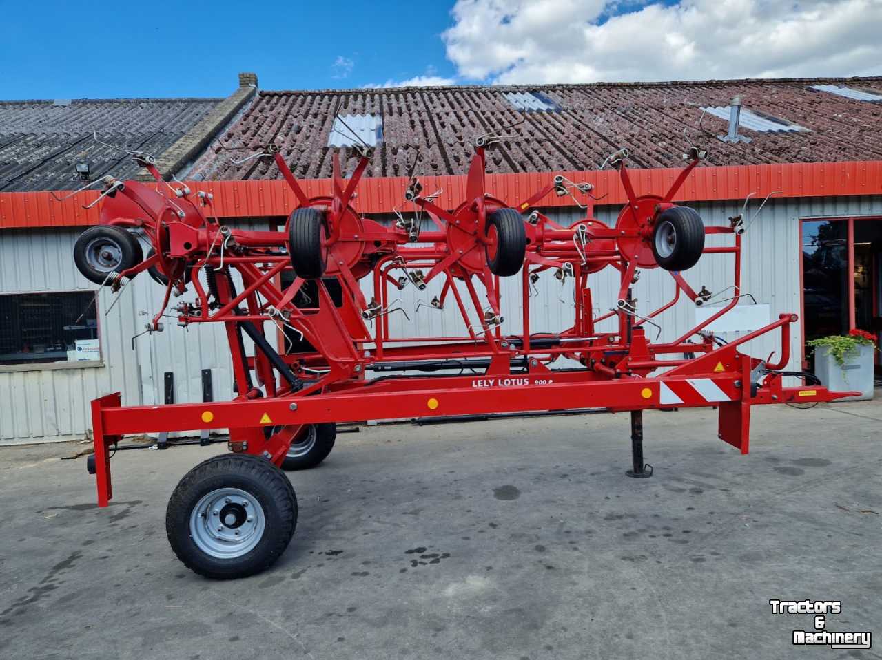 Tedder Lely Lotus 900 Schudder getrokken - zeer nette staat