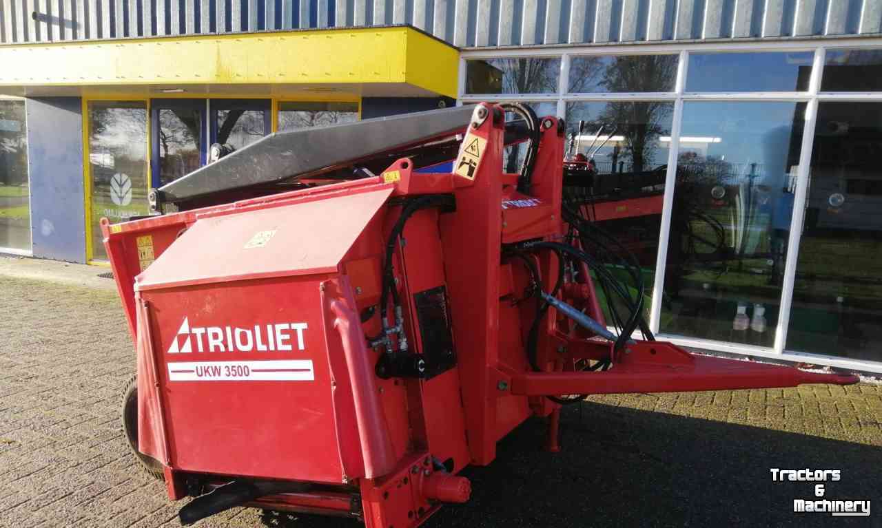 Silage grab-cutter wagon Trioliet UKW 3000 Uitkuilwagen