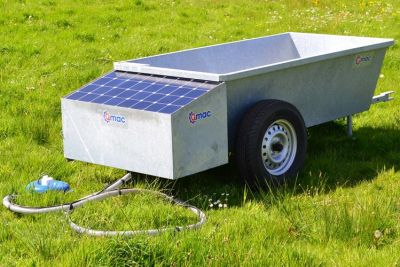 Water trough Solar Energy Qmac Zonnedrinkbak / Waterdrinkbak Anti Diefstal 900 liter 100 Watt op zonne energie en met bronpomp