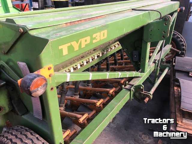 Seed drill Amazone D7/30 Super-S