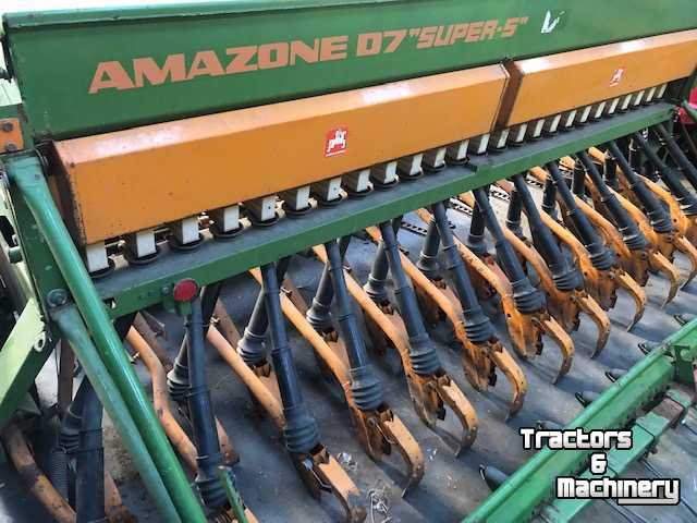 Seed drill Amazone D7/30 Super-S