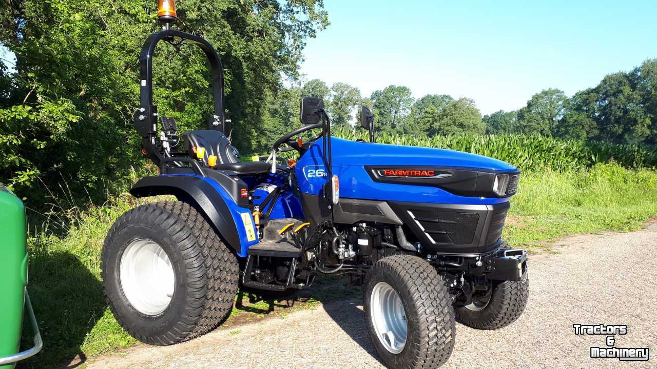 Horticultural Tractors Farmtrac FT26 . FT 20 en FT 26 Hydrostaat