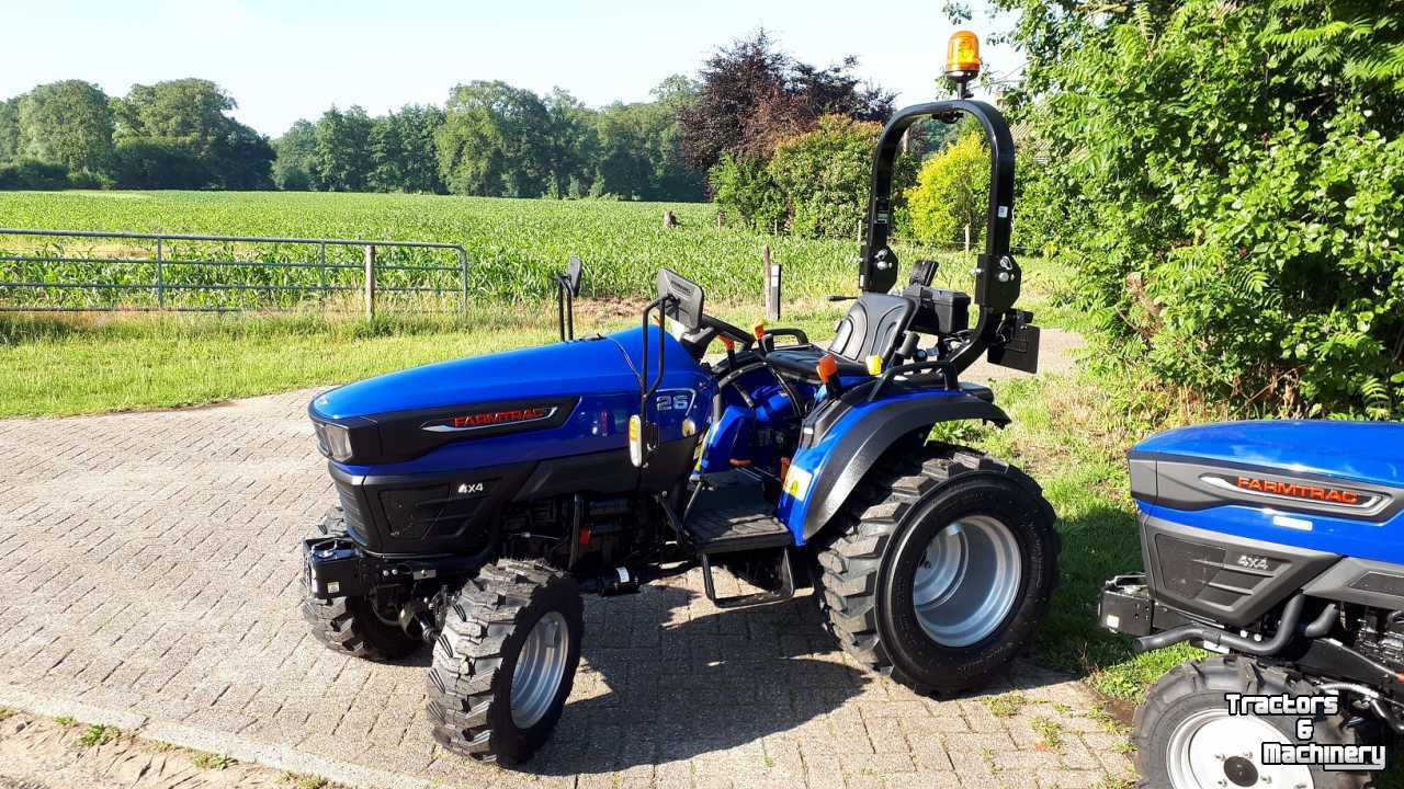 Horticultural Tractors Farmtrac FT26 . FT 20 en FT 26 Hydrostaat