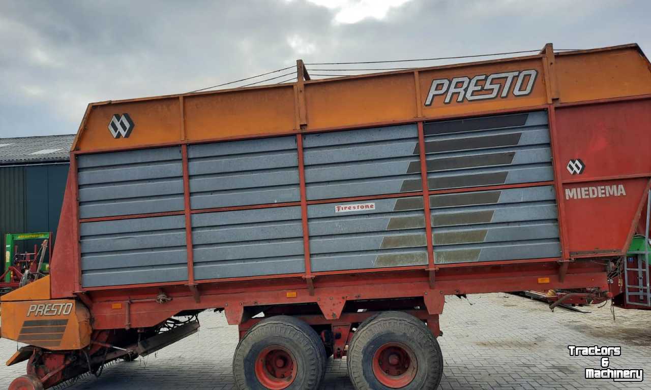 Self-loading wagon Miedema Presto L75 Opraapwagen