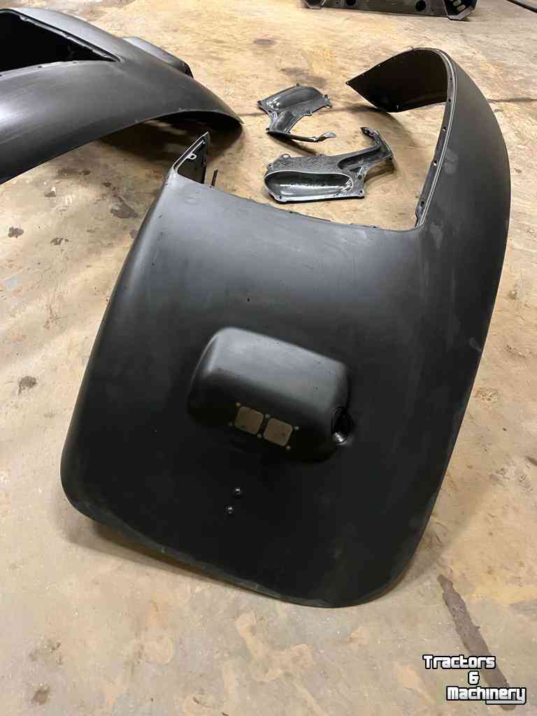 Used parts for tractors John Deere 6195R