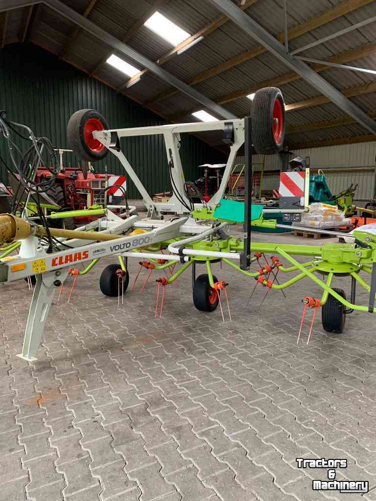 Tedder Claas volto 800 T