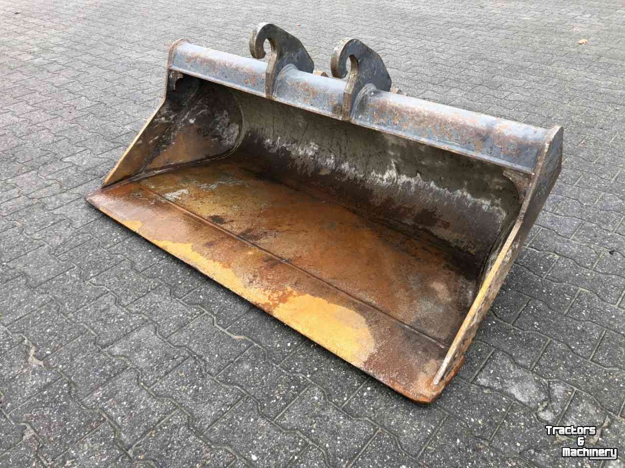 Excavator buckets GP Slotenbak CW 10 met tapse bodem