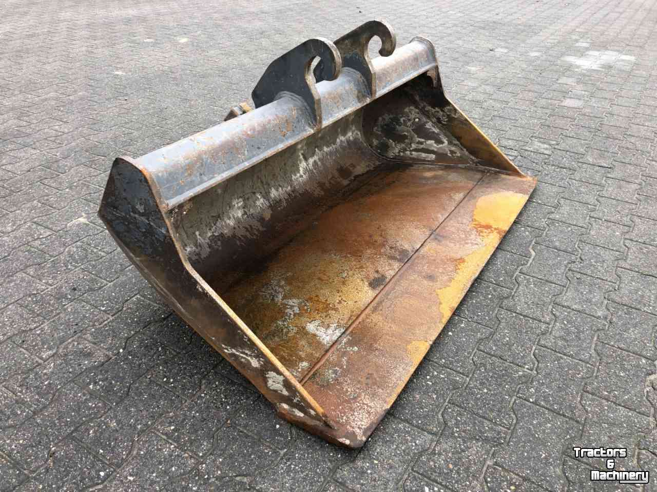 Excavator buckets GP Slotenbak CW 10 met tapse bodem