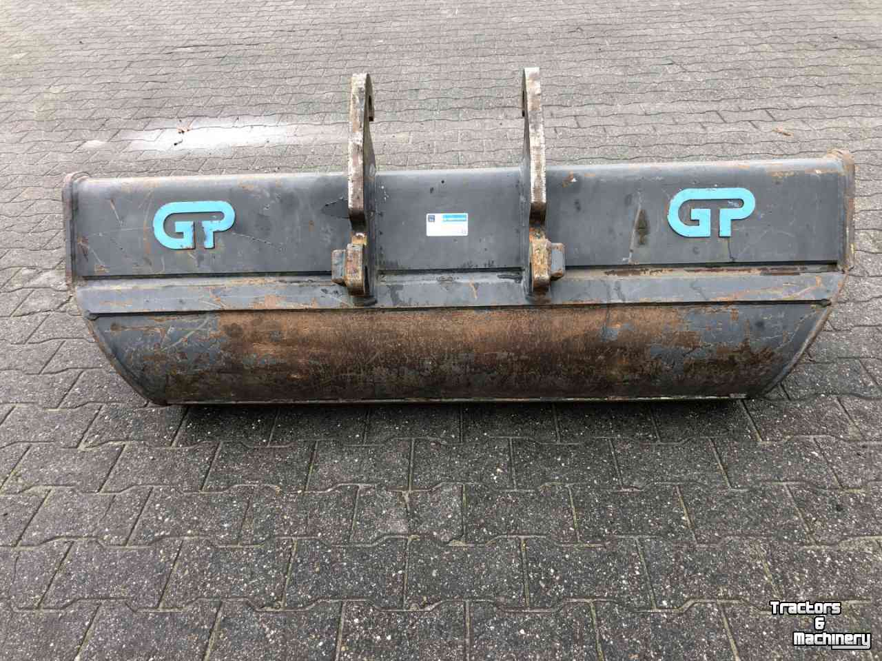 Excavator buckets GP Slotenbak CW 10 met tapse bodem