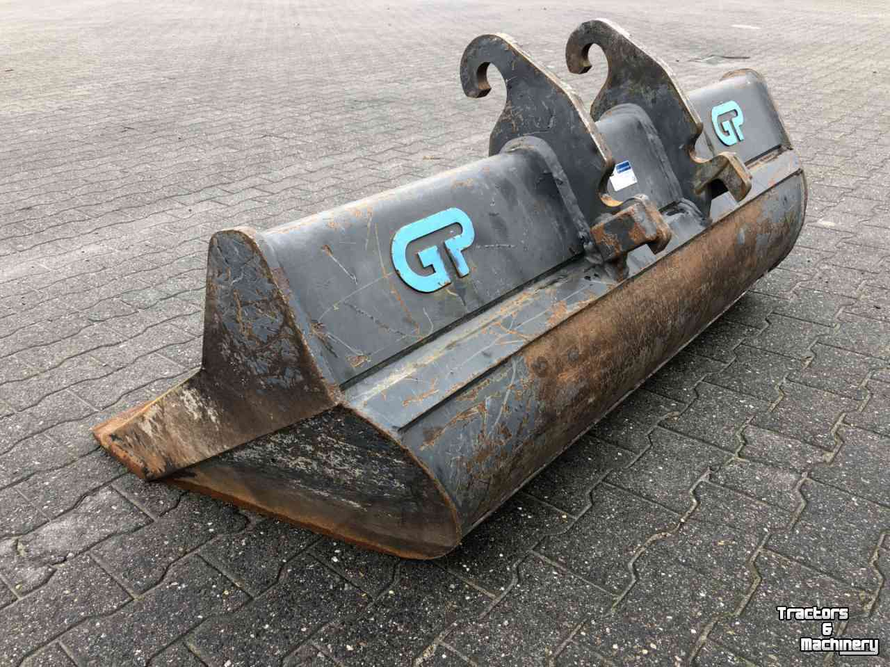 Excavator buckets GP Slotenbak CW 10 met tapse bodem