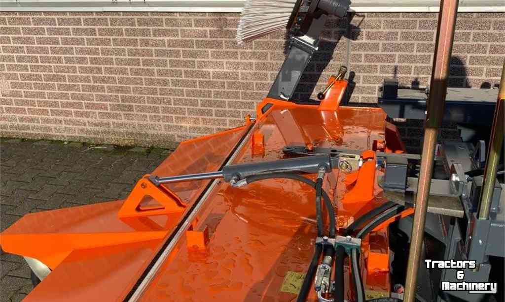 Sweeper Bema 30 Dual Veegmachine