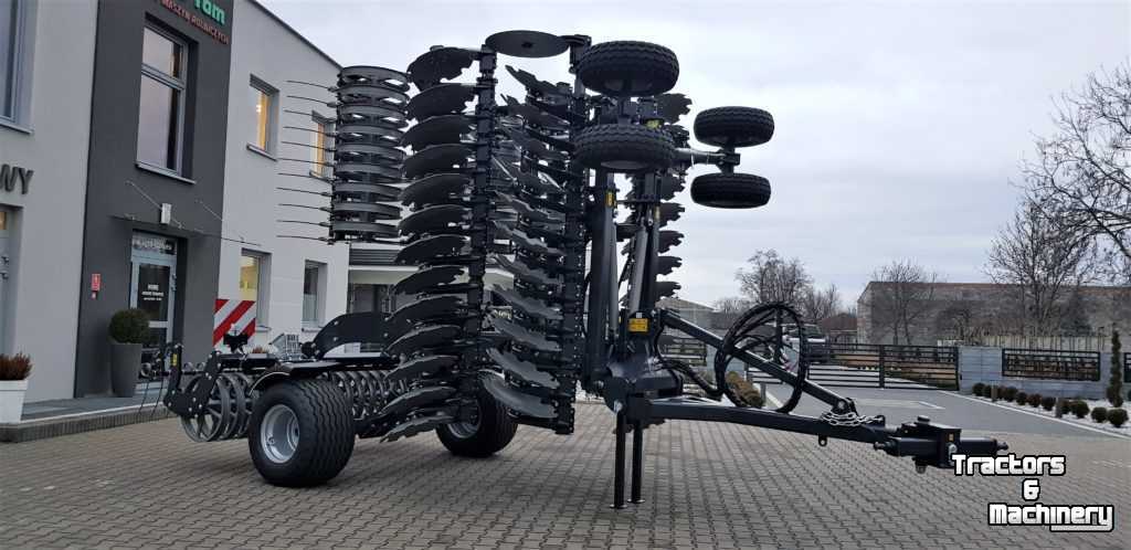 Disc harrow Agro-Tom 5mtr Schijveneg ATH premium ruime bouw