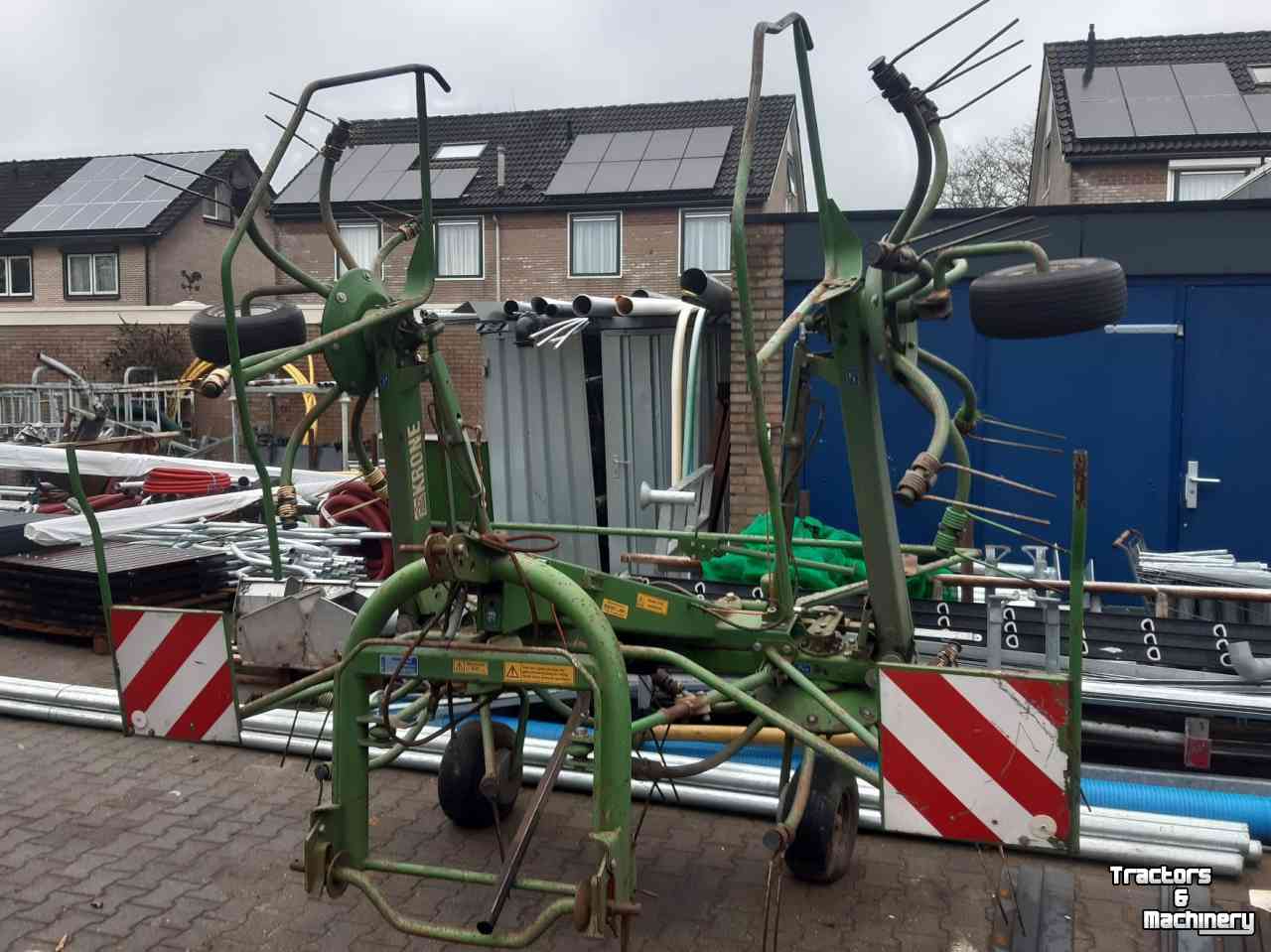 Tedder Krone KW 550 schudder