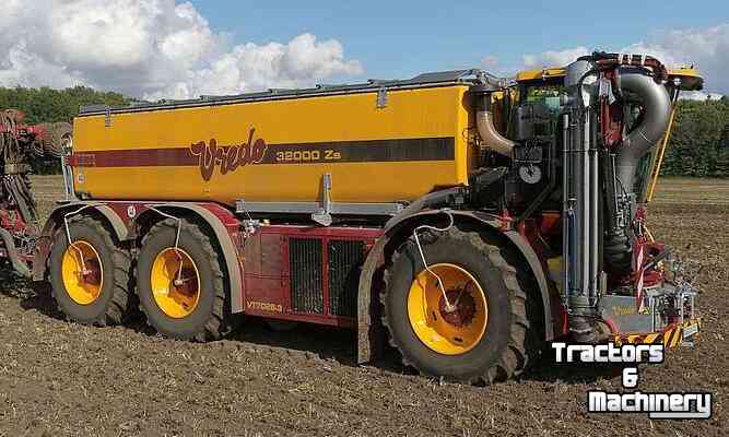 Hydro Trike Vredo VT7028-3 Mesttrac + Trimble + ZBV 32000Zs Tank + Vogelsang