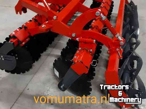 Disc harrow ADV Technik frontschijveneg met messenrol