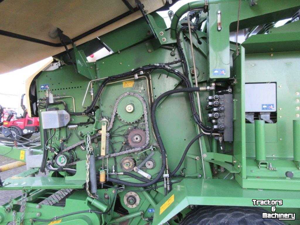 Balers Krone Comprima CF 155 nieuwe riem