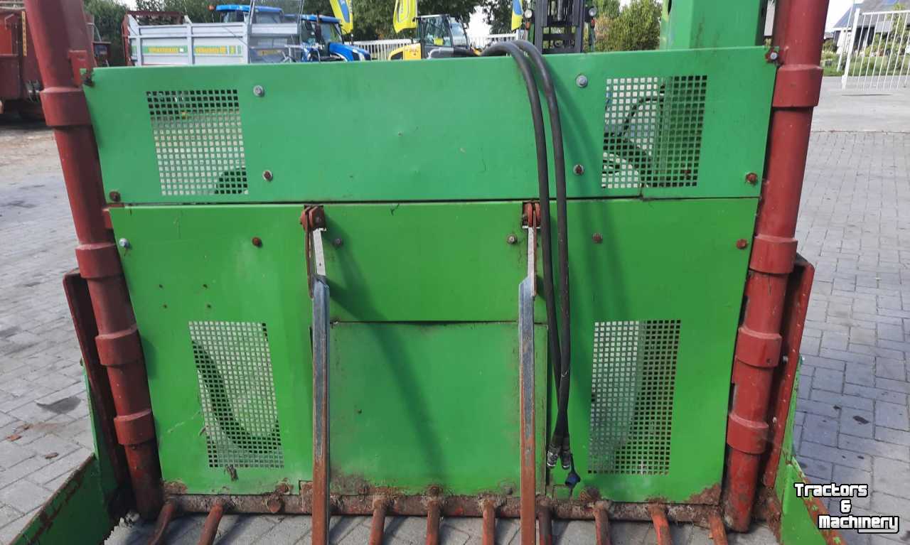 Silage block-cutter Strautmann HX4 Kuilvoersnijder