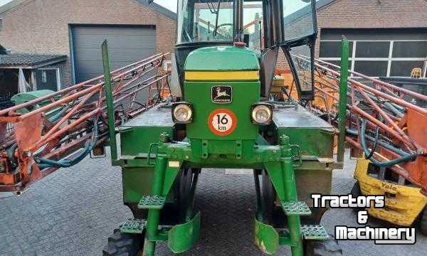 Fieldsprayer self-propelled John Deere 2250 2WD Spuittractor