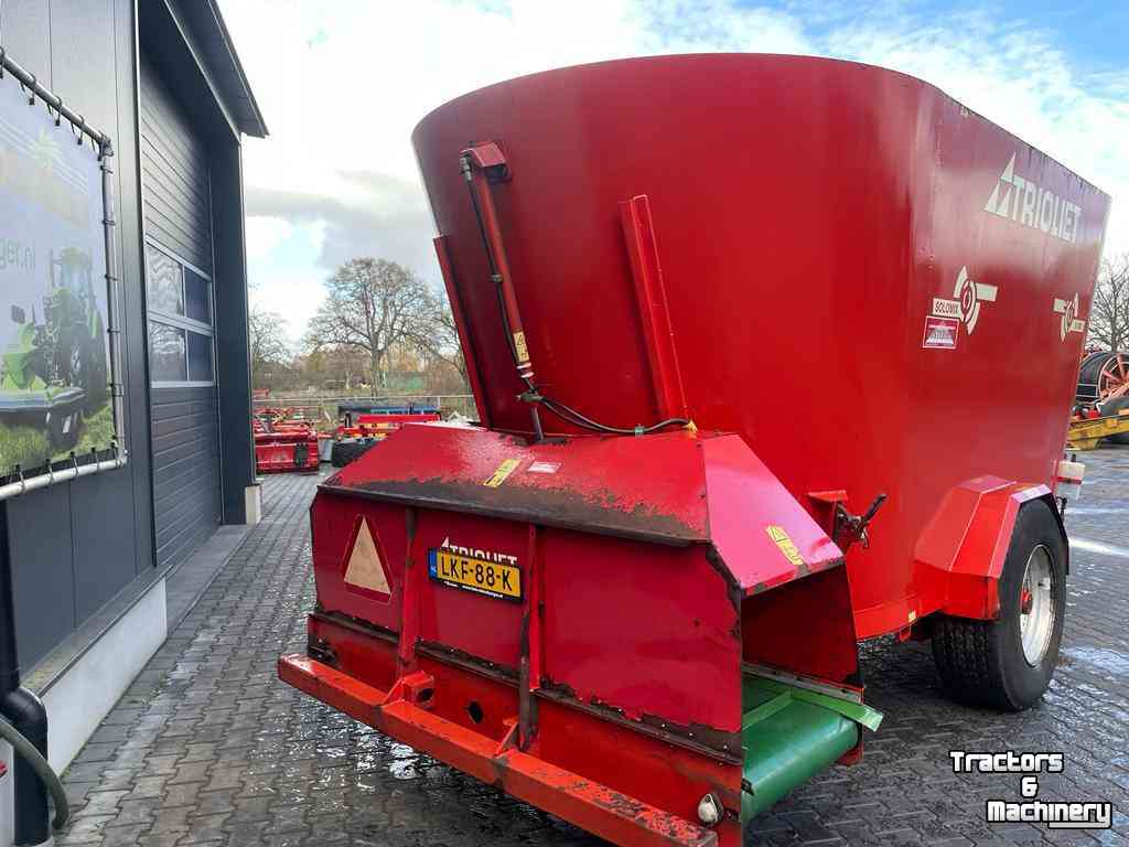 Vertical feed mixer Trioliet Solomix 2-1800 dubbele vijzel