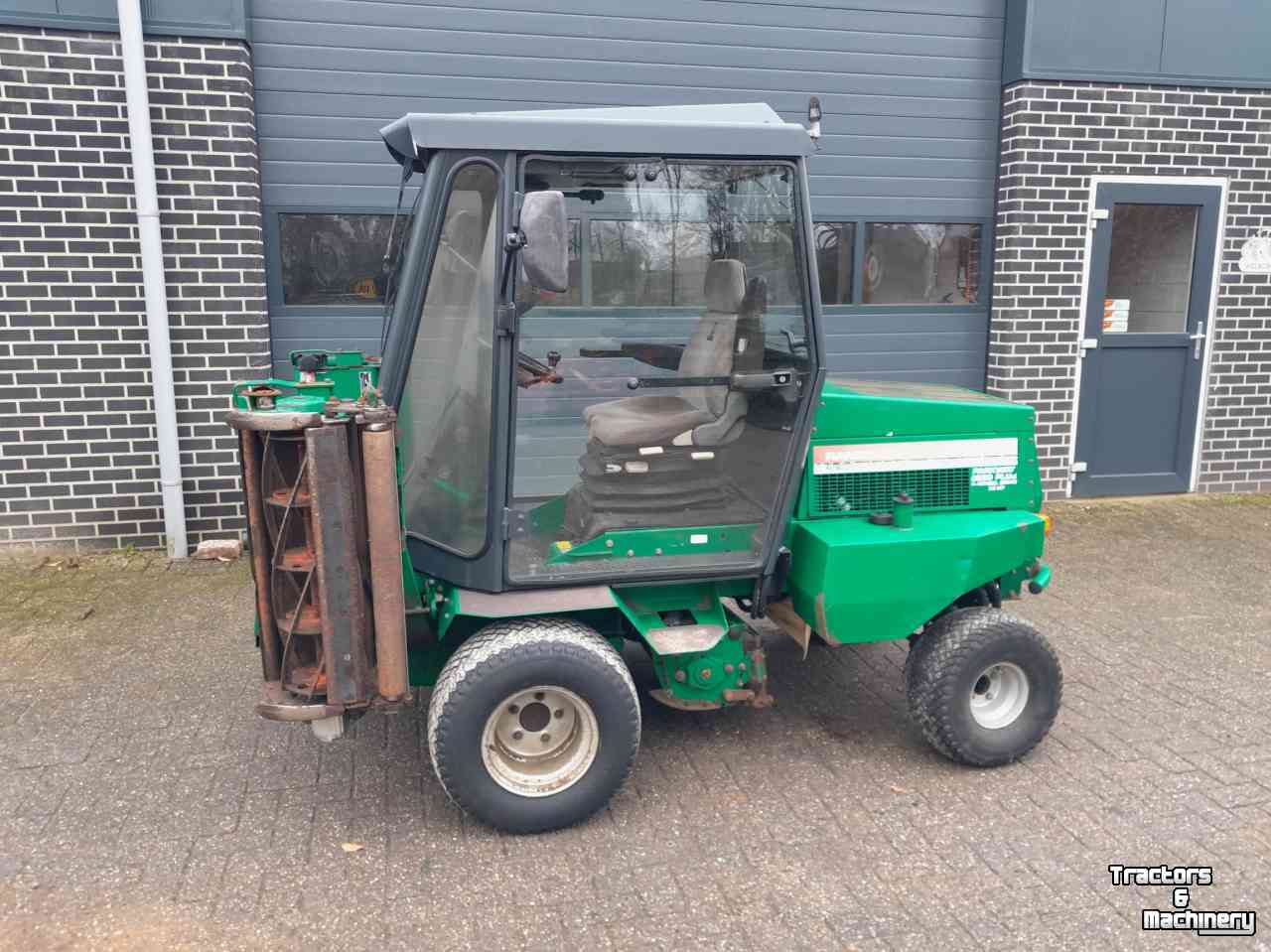 Mower self-propelled Ransomes parkway 2250 plus 4wd  gazonmaaier