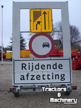 Other  Verkeersgeleidingswagens  / rijdende afzetting / verkeer begeleidingswagens