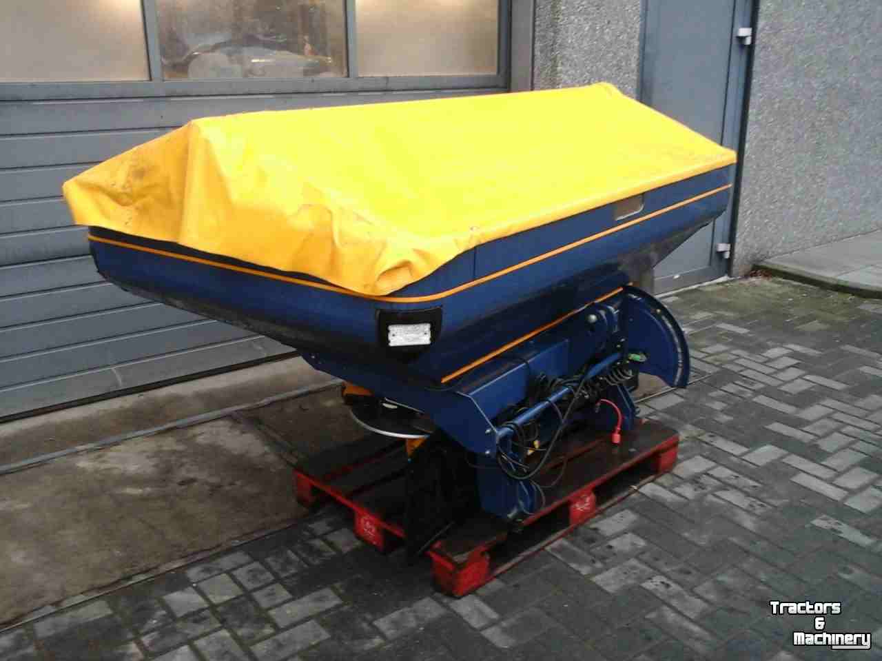 Fertilizer spreader Bogballe 2 schijfs  L1A