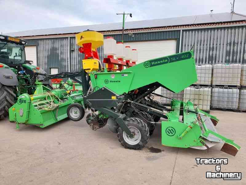 Potato planter AVR AVR Multivator + Hassia SL4RG pootcombi