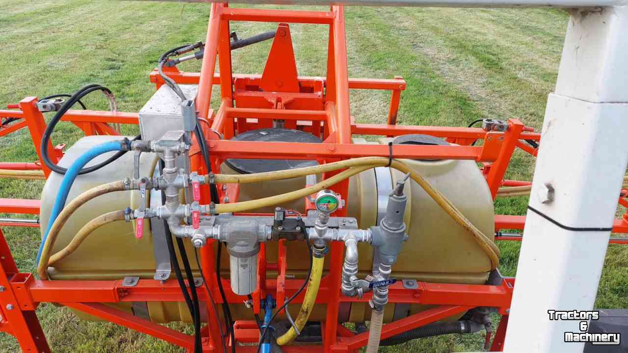 Fieldsprayer 3 points Douven veldspuit 800 ltr