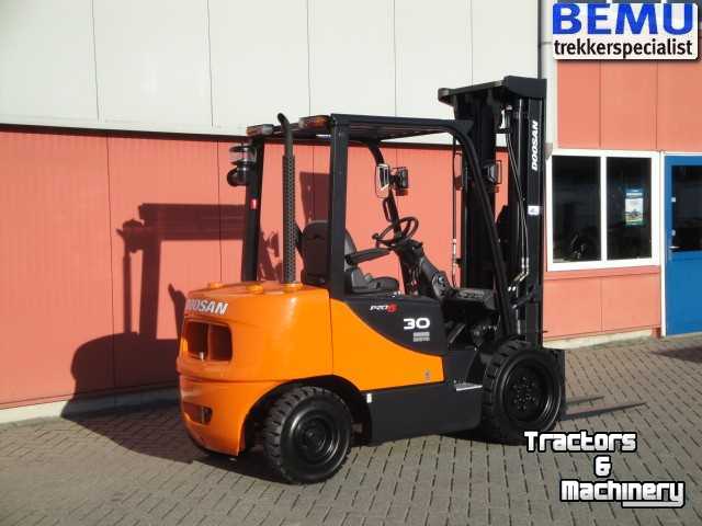 Forklift Doosan Heftrucks