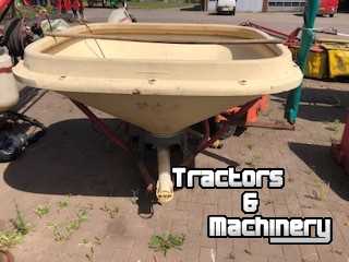 Fertilizer spreader Vicon pendelstrooier