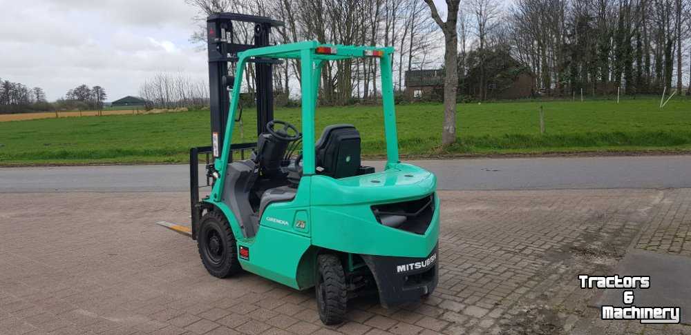 Forklift Mitsubishi FD 25