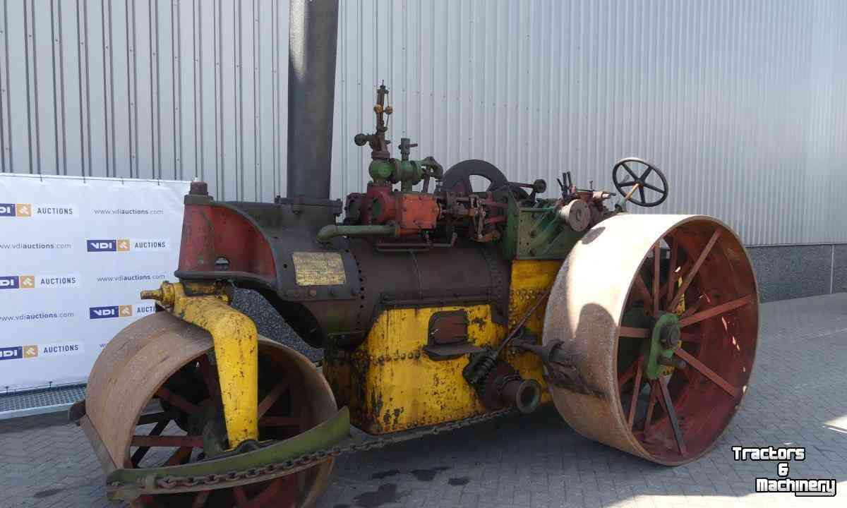 Tractors  Waterous Engine Works Co, Steam Road Roller / Stoomaangedreven motor / Stoommachine