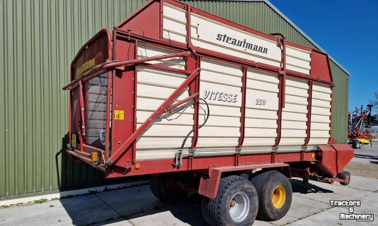 Self-loading wagon Strautmann Vitesse 230