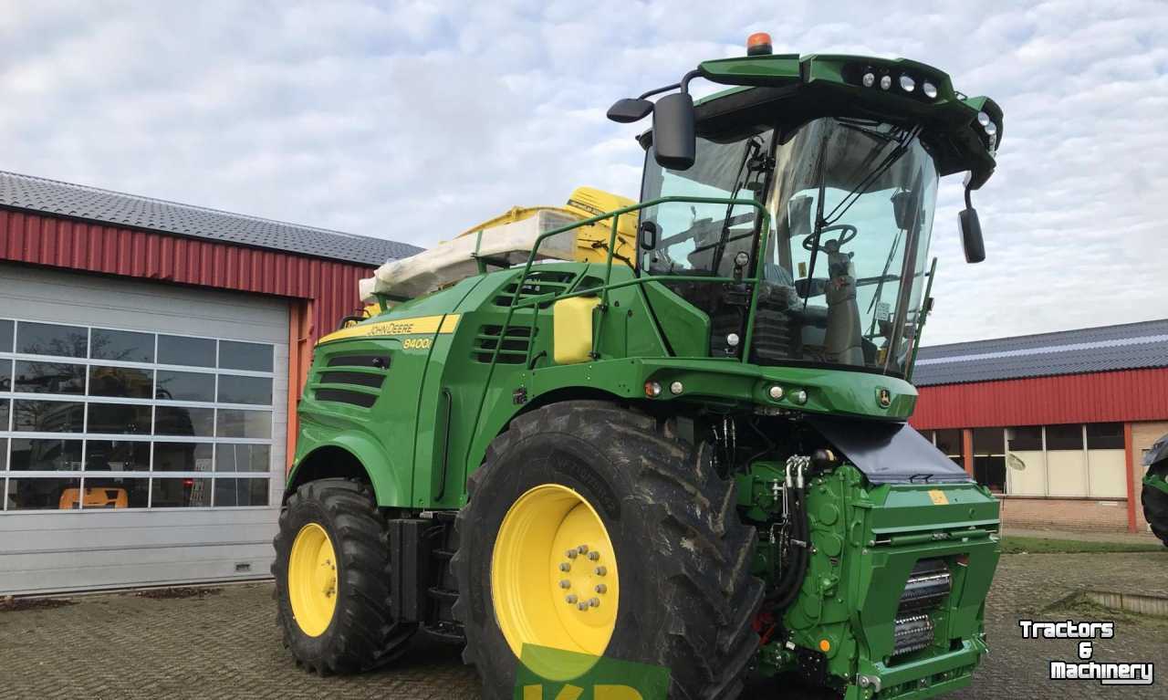 Forage-harvester John Deere 8400