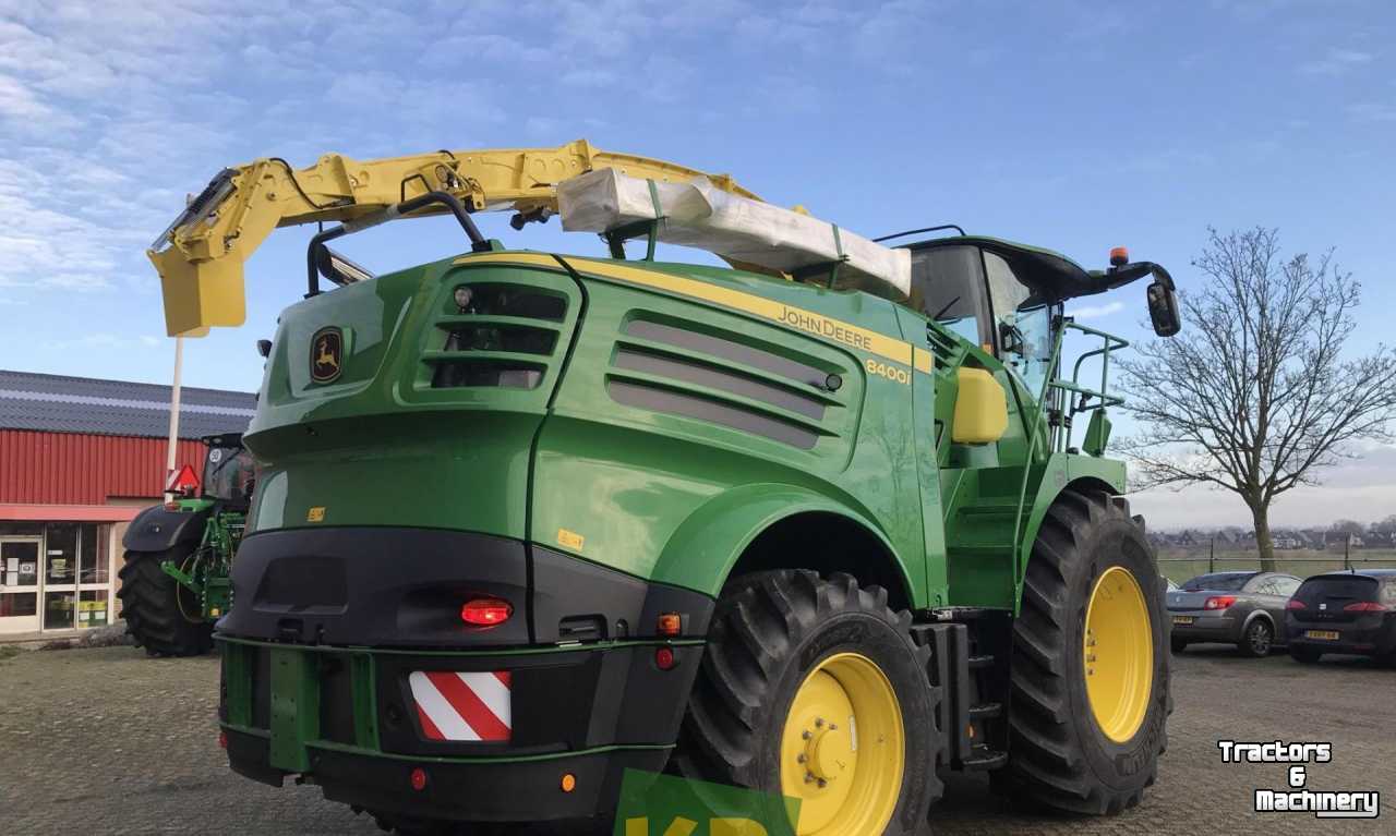 Forage-harvester John Deere 8400