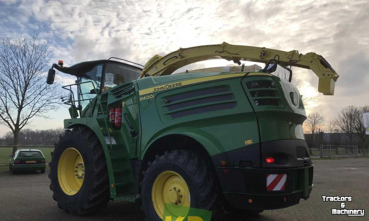 Forage-harvester John Deere 8400