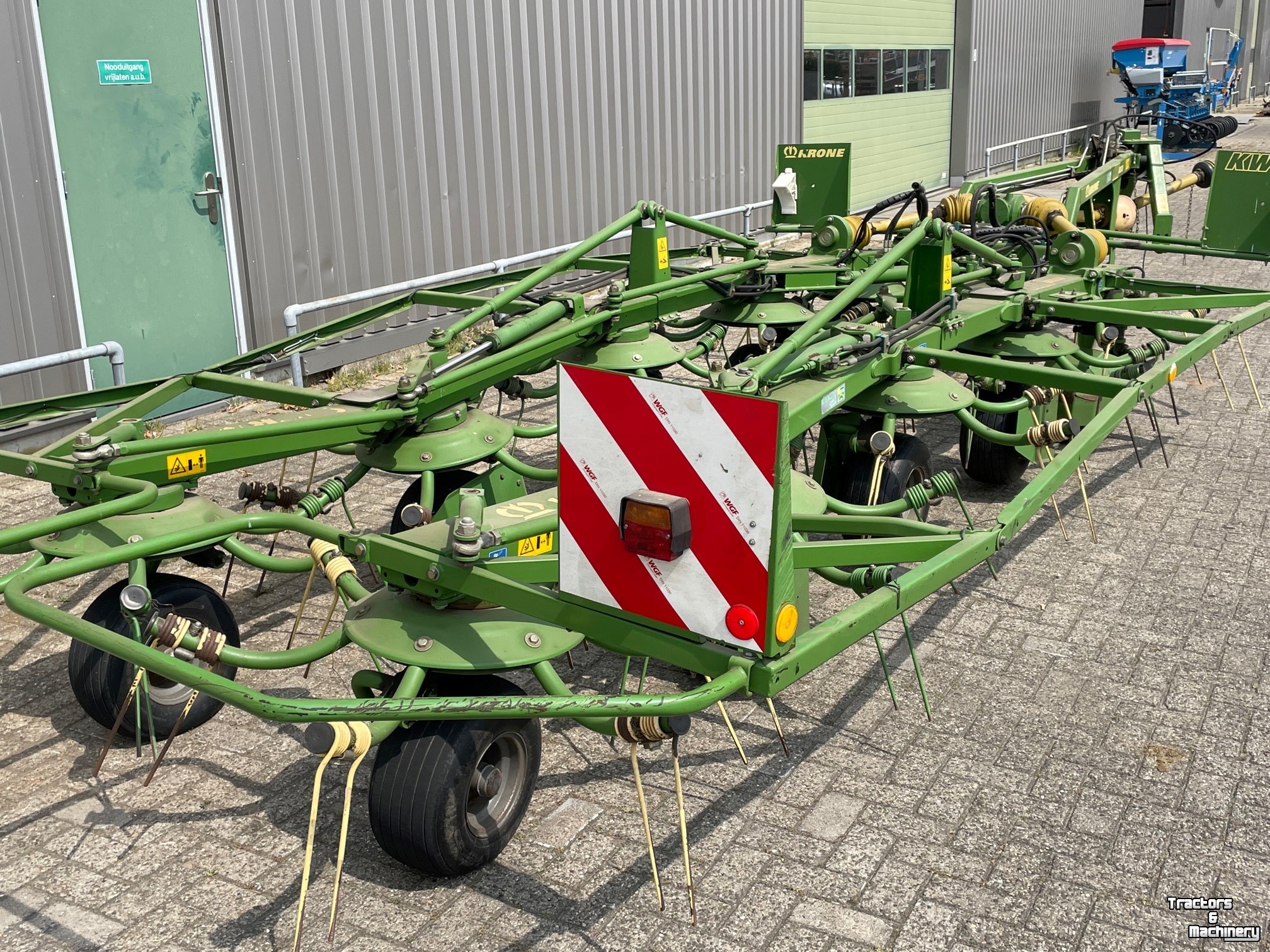 Tedder Krone KW 11.02/10 T Schudder