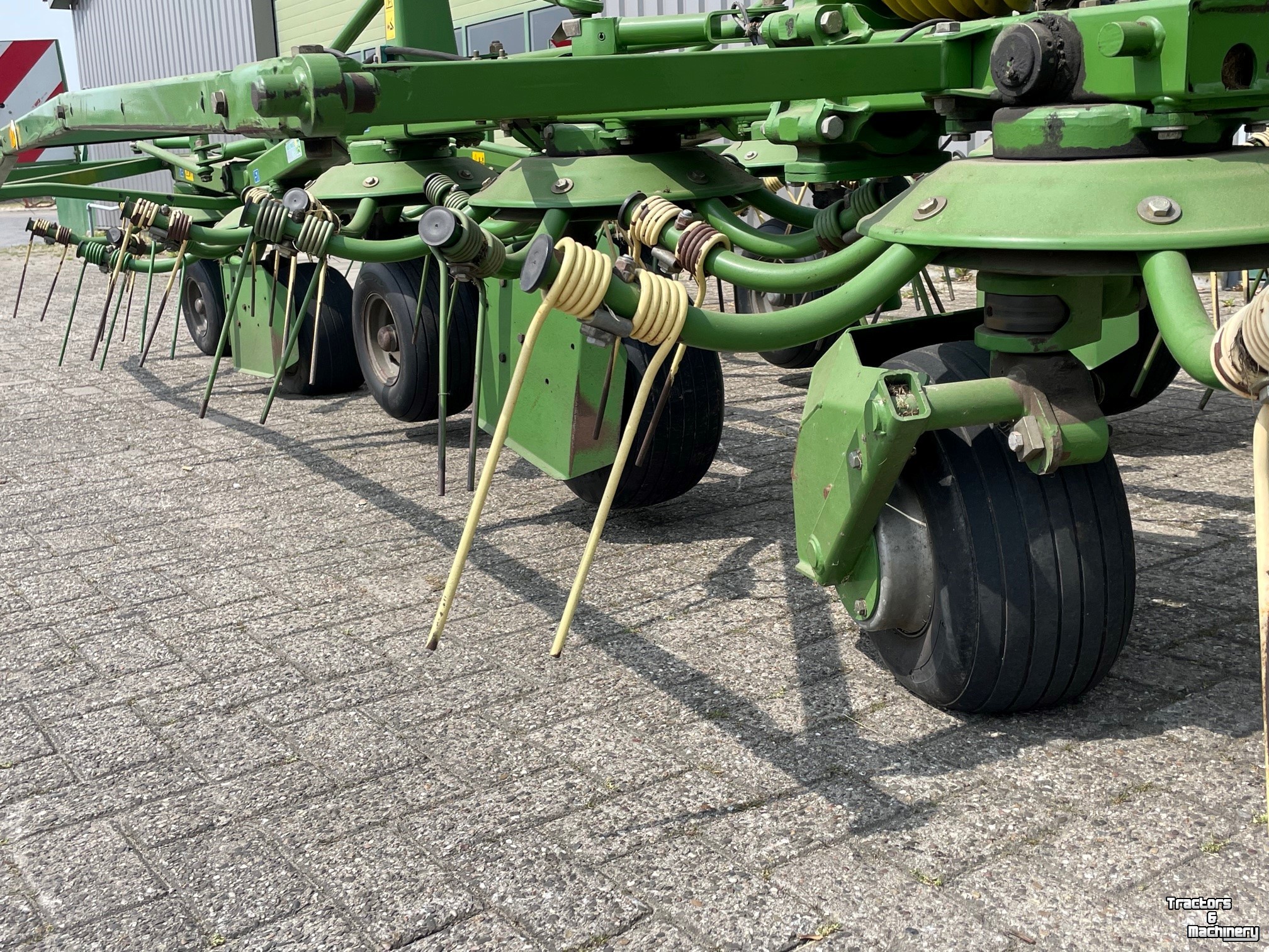 Tedder Krone KW 11.02/10 T Schudder