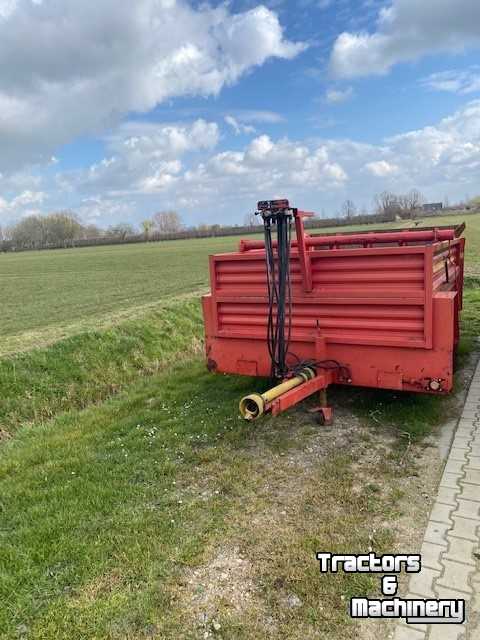 Silage-block distribution wagon Schuitemaker Amigo 20