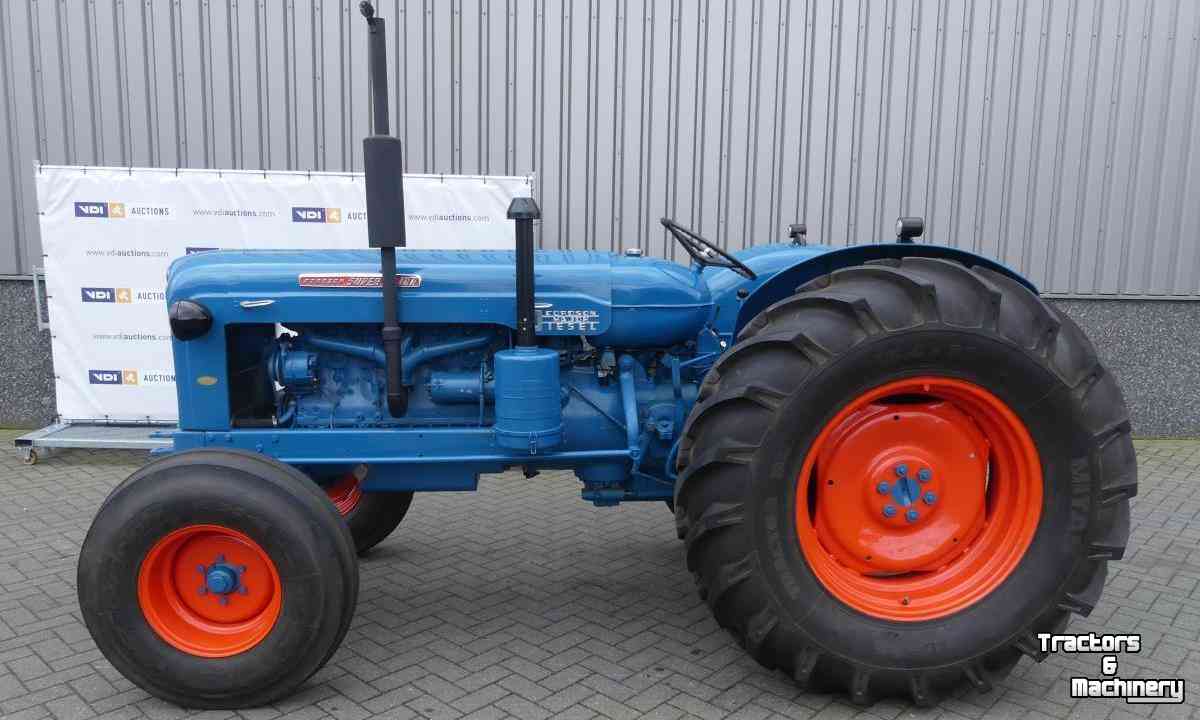 Oldtimers Fordson Major 6 Cylinder