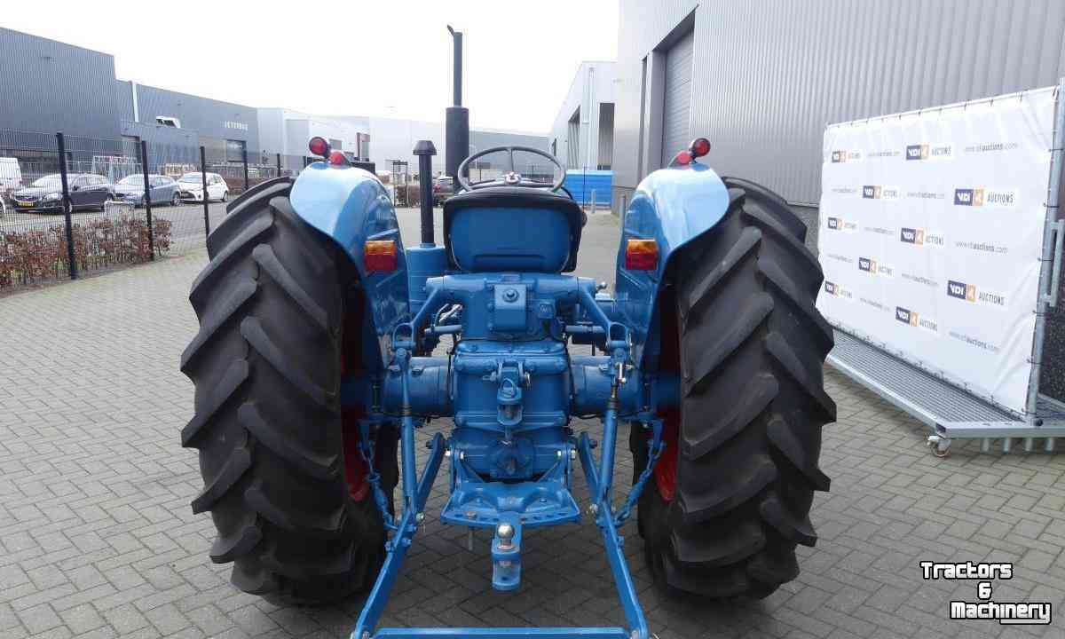 Oldtimers Fordson Major 6 Cylinder