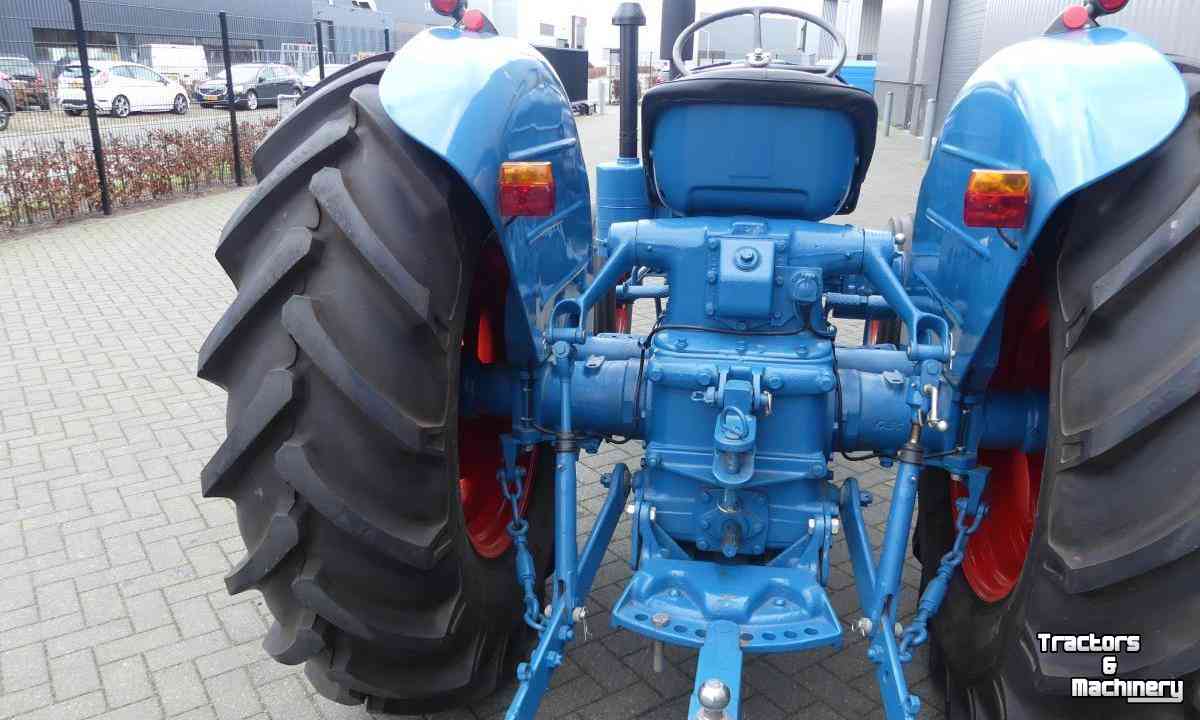 Oldtimers Fordson Major 6 Cylinder